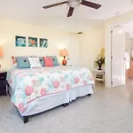El Cantil Condos By Rentals Your Way